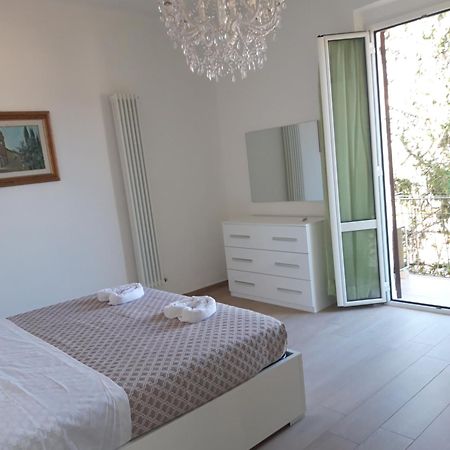 Ferienwohnung La Mimosa Di Andrea La Spezia Exterior foto